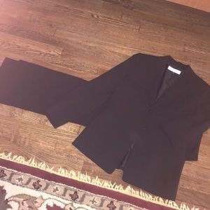 Tahari Black pants suit